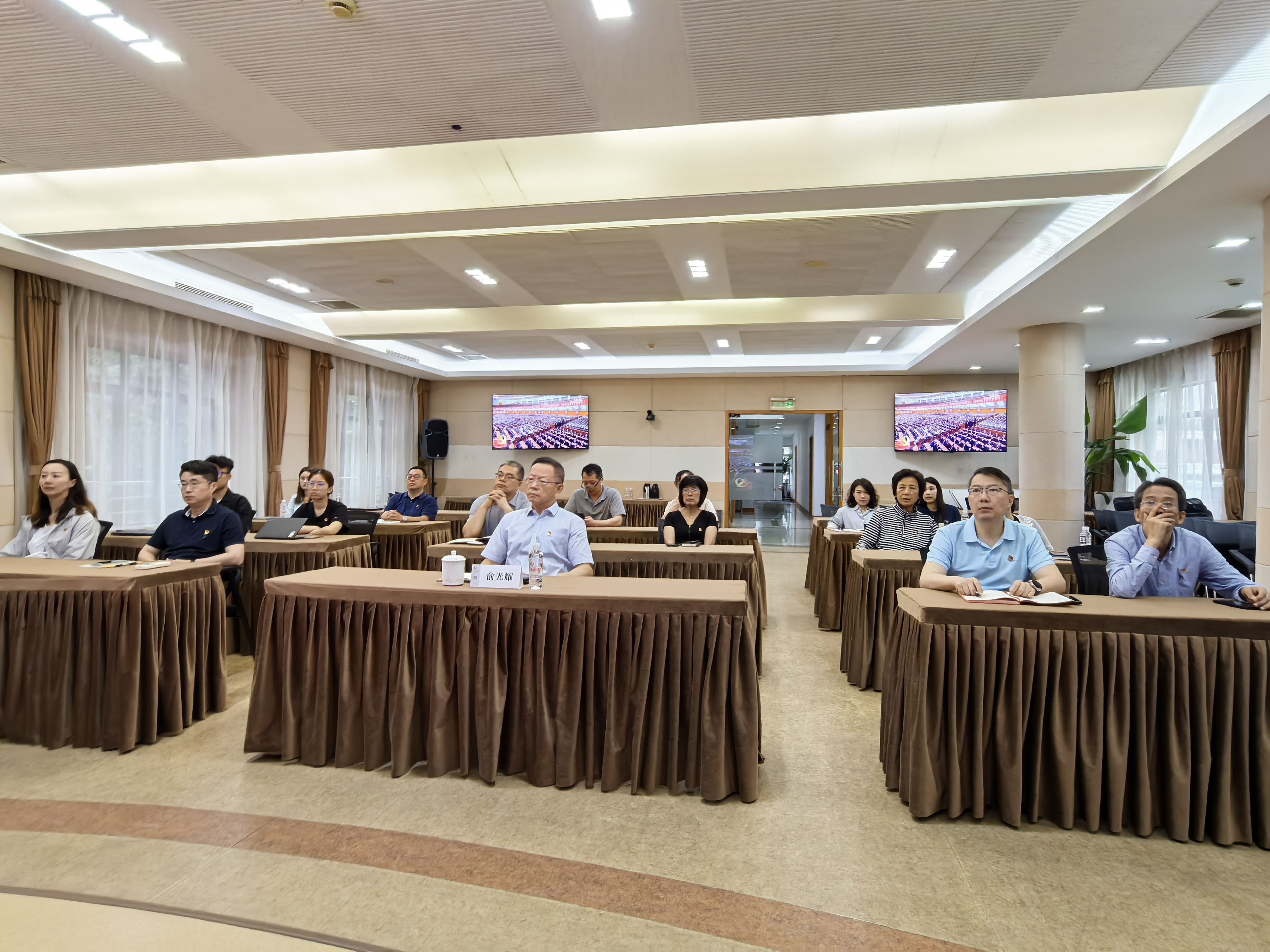 51344bf0-e5ca-435d-9020-717033ebdf7f.jpg
